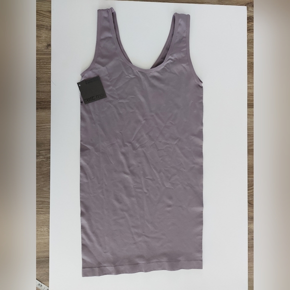 Seamless Reversible Tank Tops - 3 Pack - Picture 3 of 3